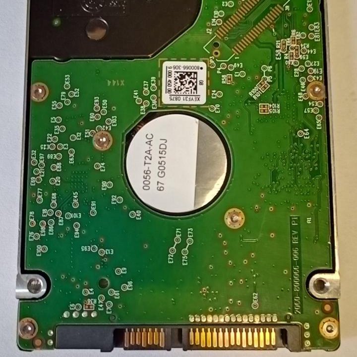 Жесткий диск 1 тб Seagate SkyHawk [ST1000VX005]