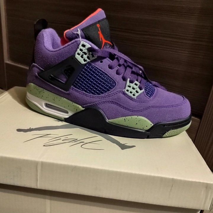 Кроссовки Jordan retro 4