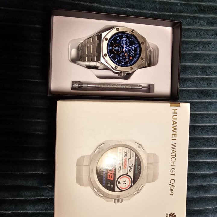 Смарт часы Huawei watch GT Cyber