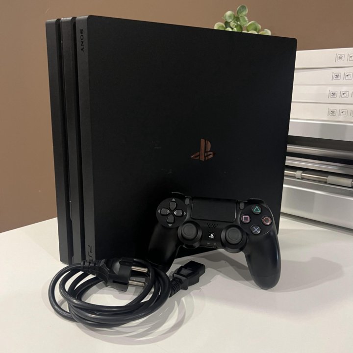 PlayStation 4 Pro 1TB /дисковод не читает диски