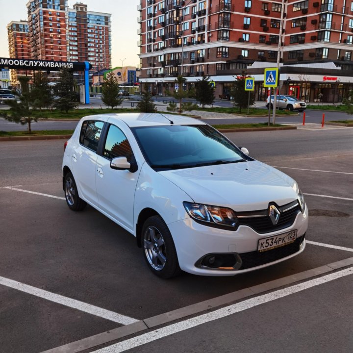 Renault Sandero, 2015