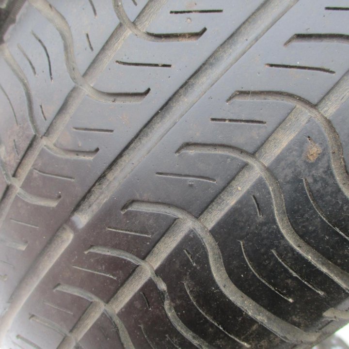 2шт. 185 \ 70 R14 Pirelli на дисках