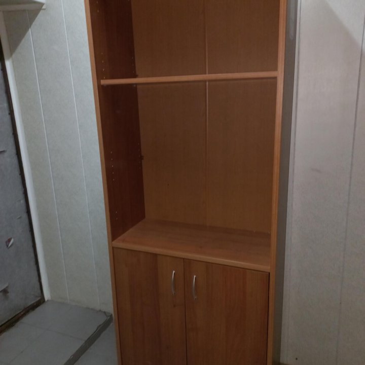Офисный шкаф