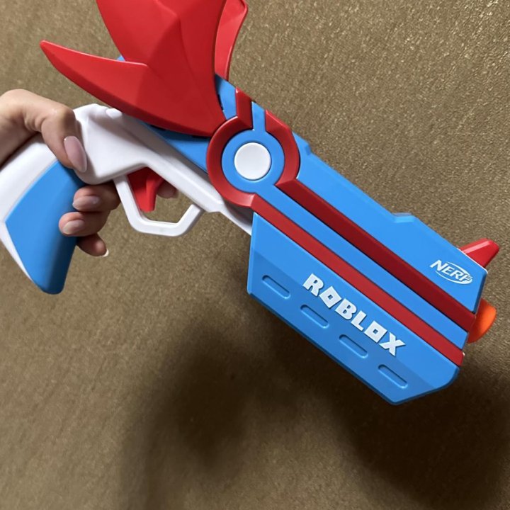 Пистолет NERF ROBLOX