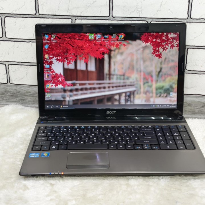 Acer / i5-2410M / GT620M /8GB /SSD+HDD