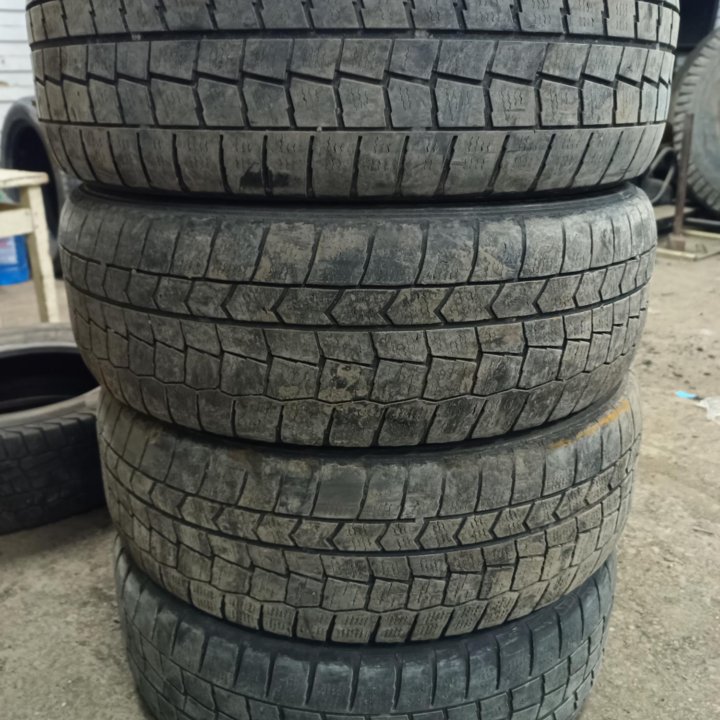 Dunlop, 185/60/15