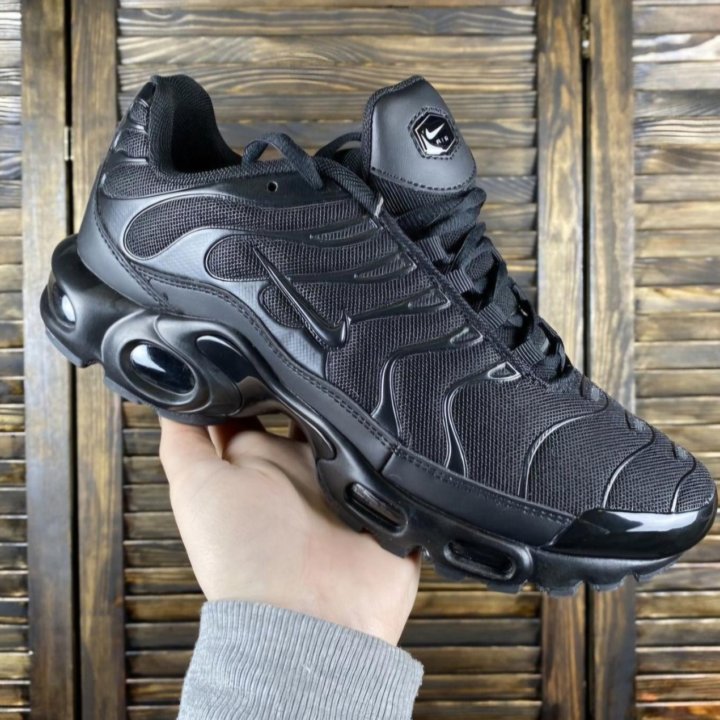 Кроссовки Nike Air Max Tn Plus