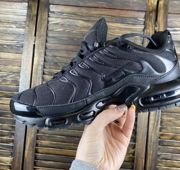 Кроссовки Nike Air Max Tn Plus