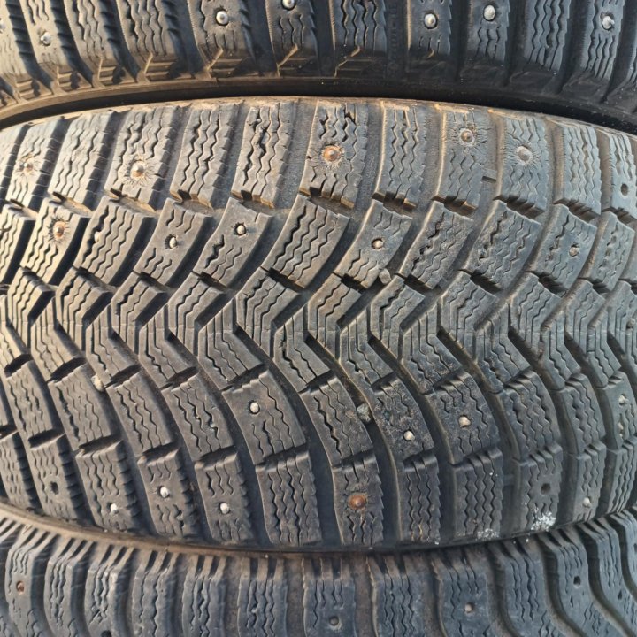 Michelin X-Ice North 2, 235/45/17 пара