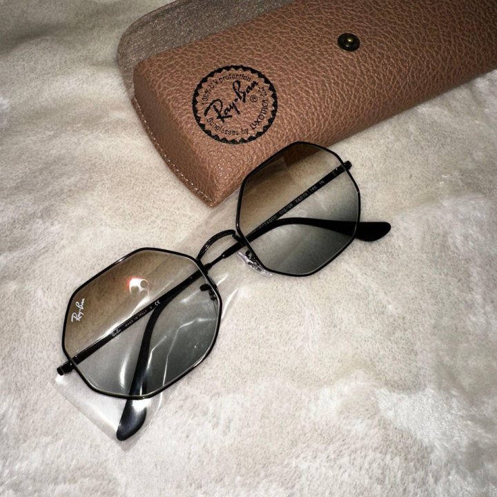 Ray ban