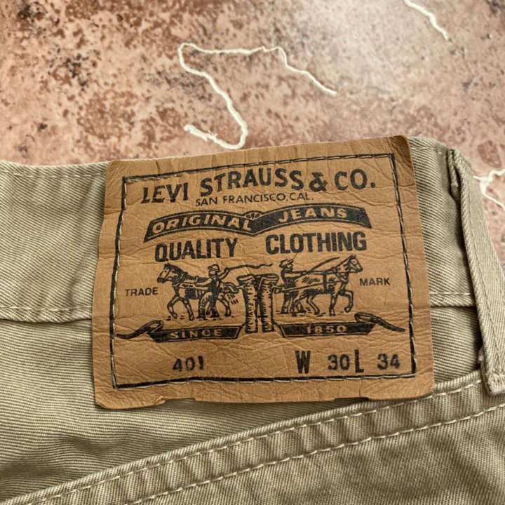 Джинсы Levi’s 401