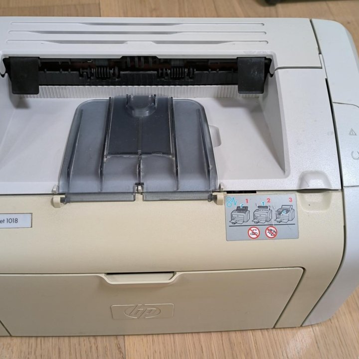 Принтер HP LaserJet 1018