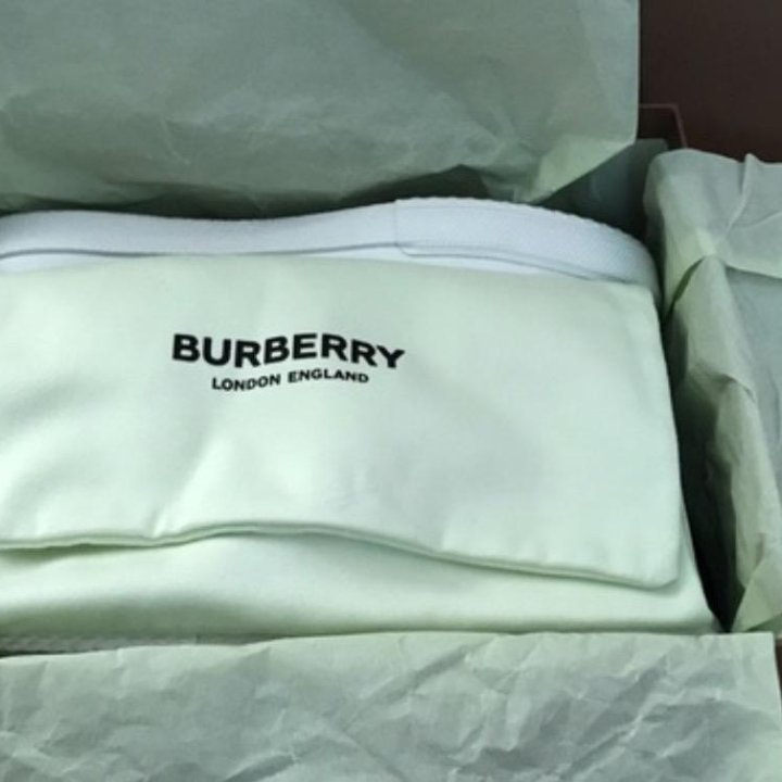 Burberry новые кеды