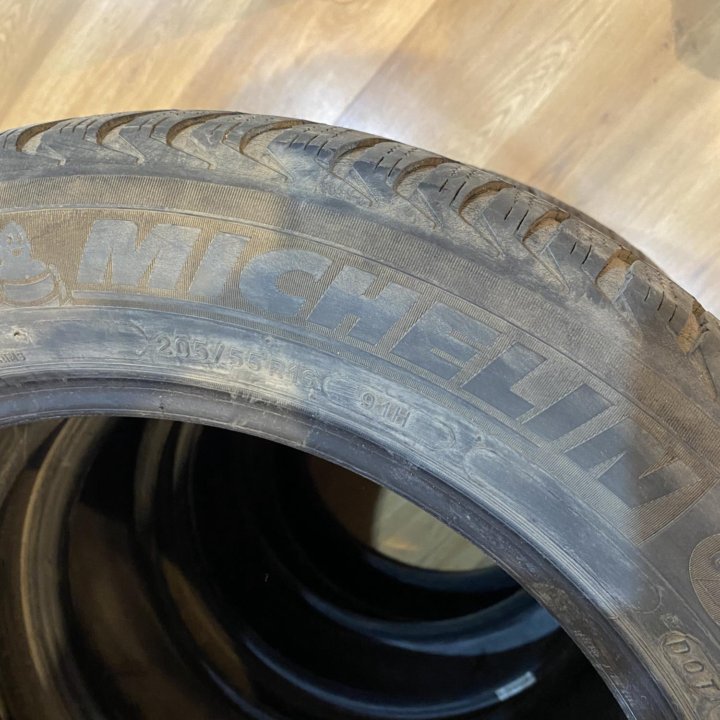 Всесезонная резина R16 205/55 Michelin Alpine