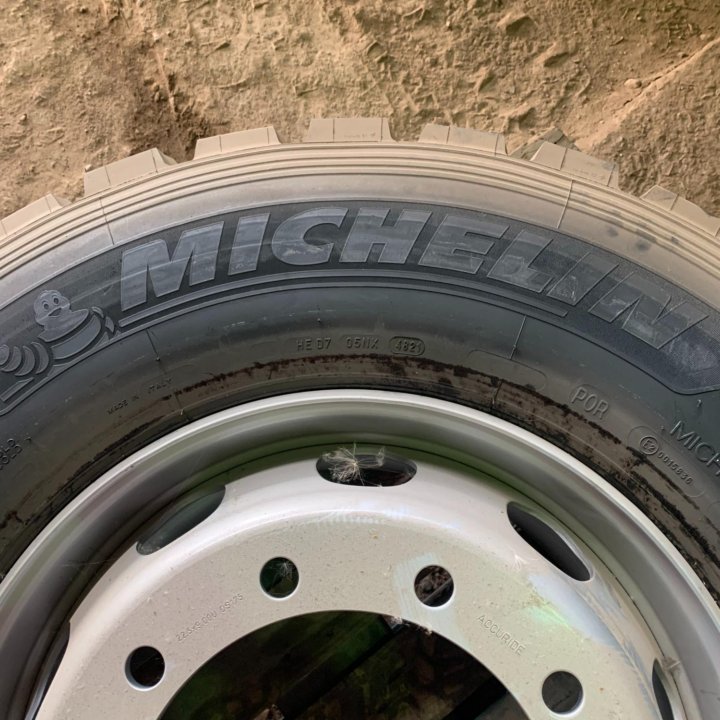 Колесо 315/80R22.5 Michelin x force ZH + диск