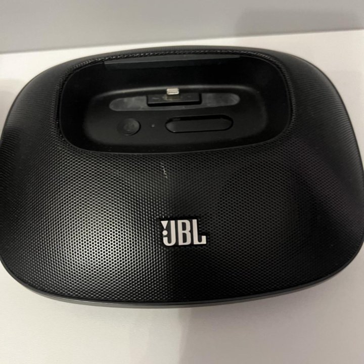 JBL OnBeat Micro Speaker Dock for IPhone/ipod