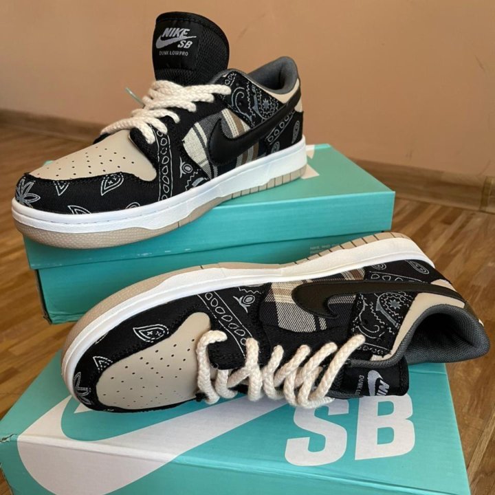 Кроссовки летние Nike SB Dunk Low Pro