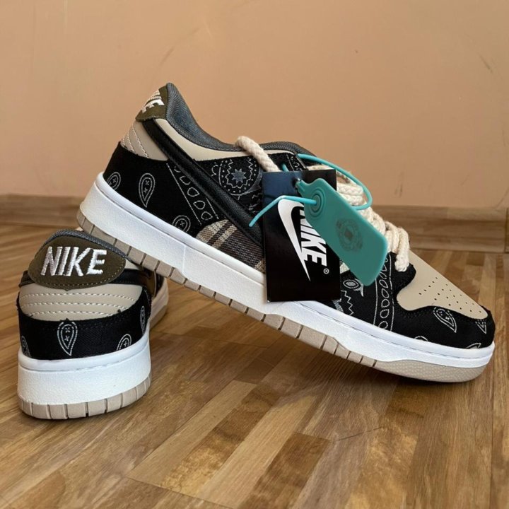 Кроссовки летние Nike SB Dunk Low Pro