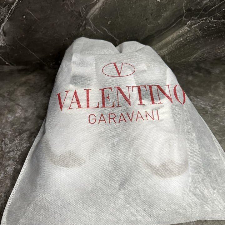 Кроссовки Valentino Garavani новые