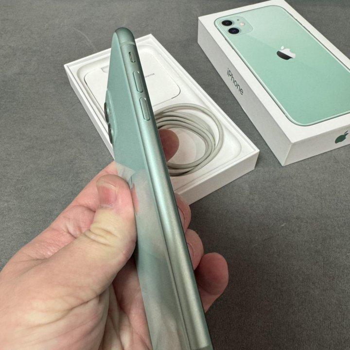 Продам iPhone 11 64Gb Green РСТ