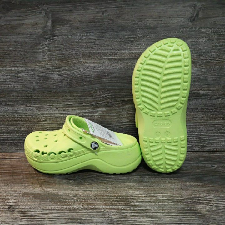 Crocs женские сабо платформа артикул 208392 салат