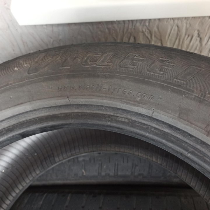 Комплект отличных шин почти даром 235/55 R17