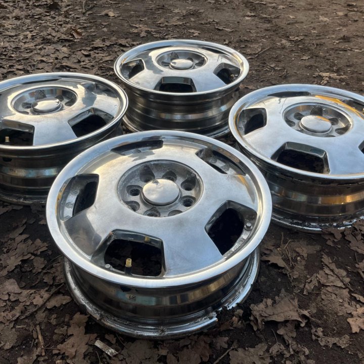 Литые Диски R14 Хром 4x100 и 4x114.3 D73