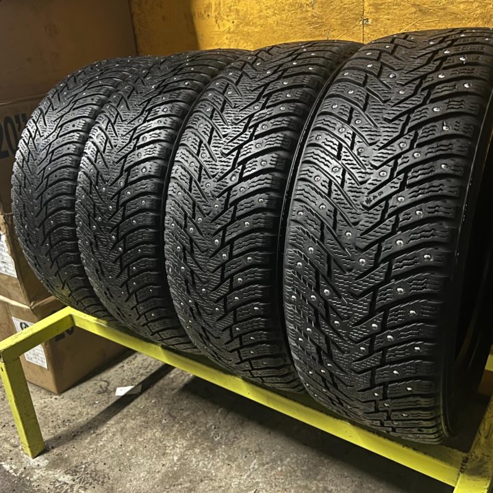 Зимние шины Nokian Hakkapeliitta 8 R17