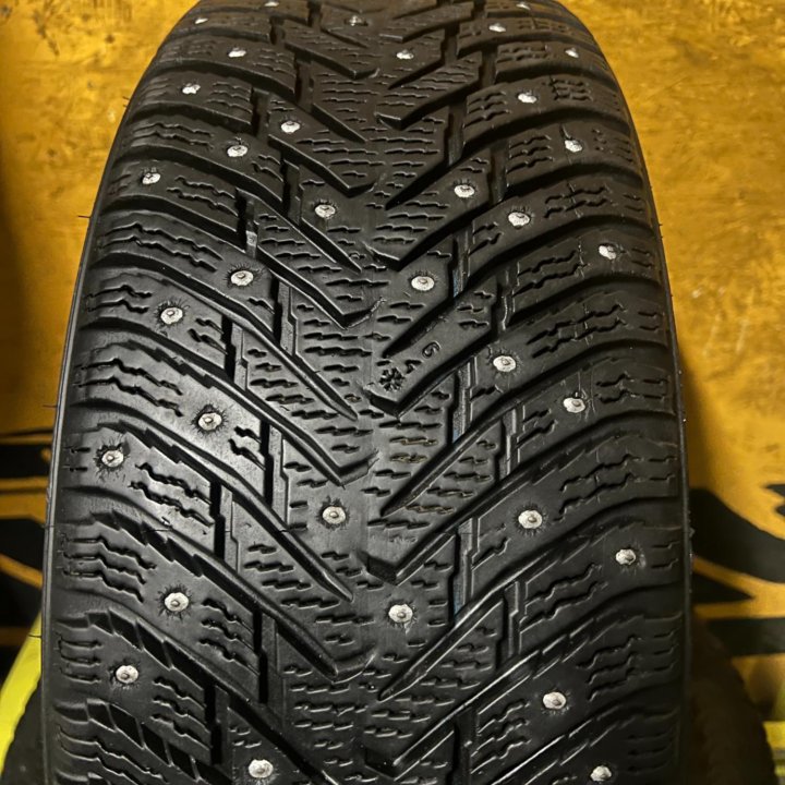 Зимние шины Nokian Hakkapeliitta 8 R17