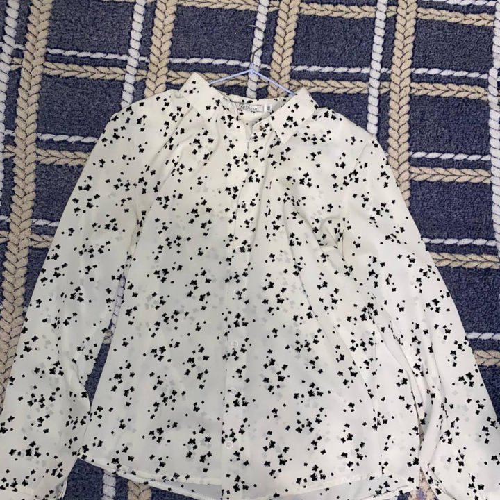 Блузка женская/Рубашка (48-го размера)