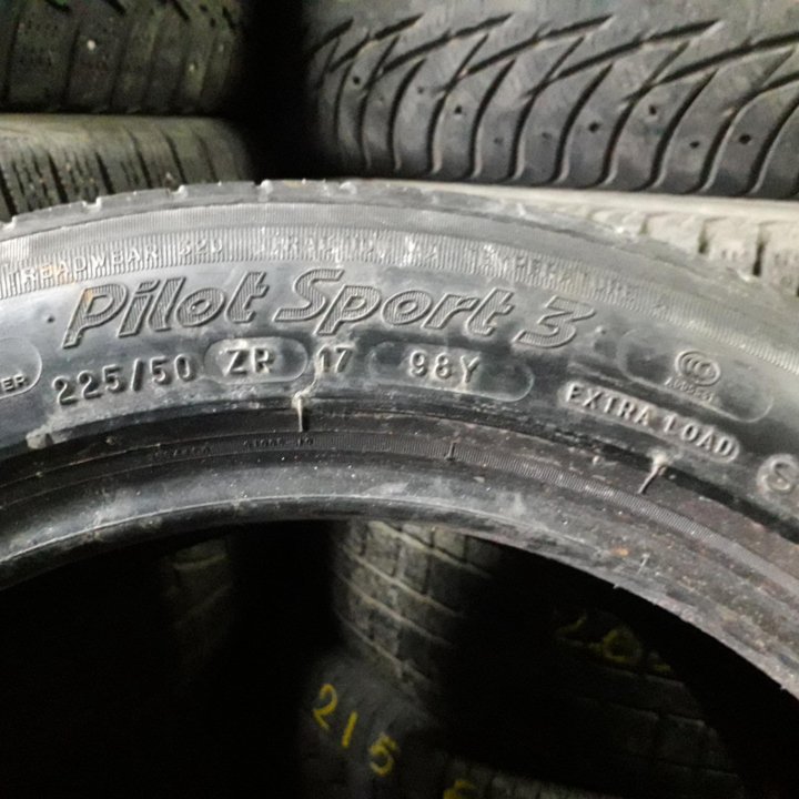 Одна шина Michelin 225 50 R17