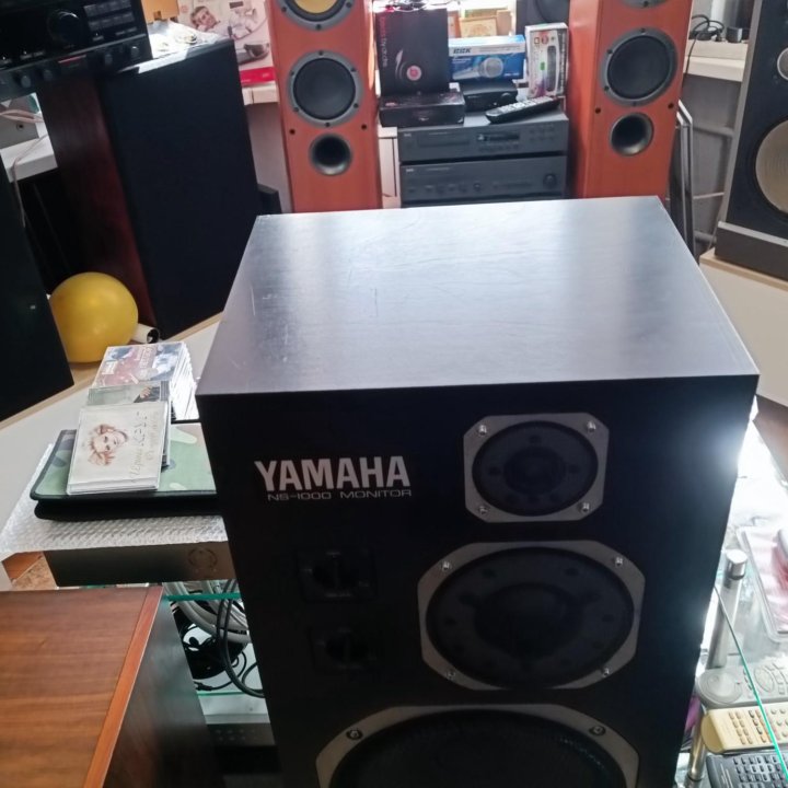 Yamaha ns 1000m+подставки