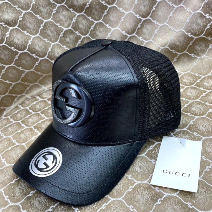 Кепки Gucci