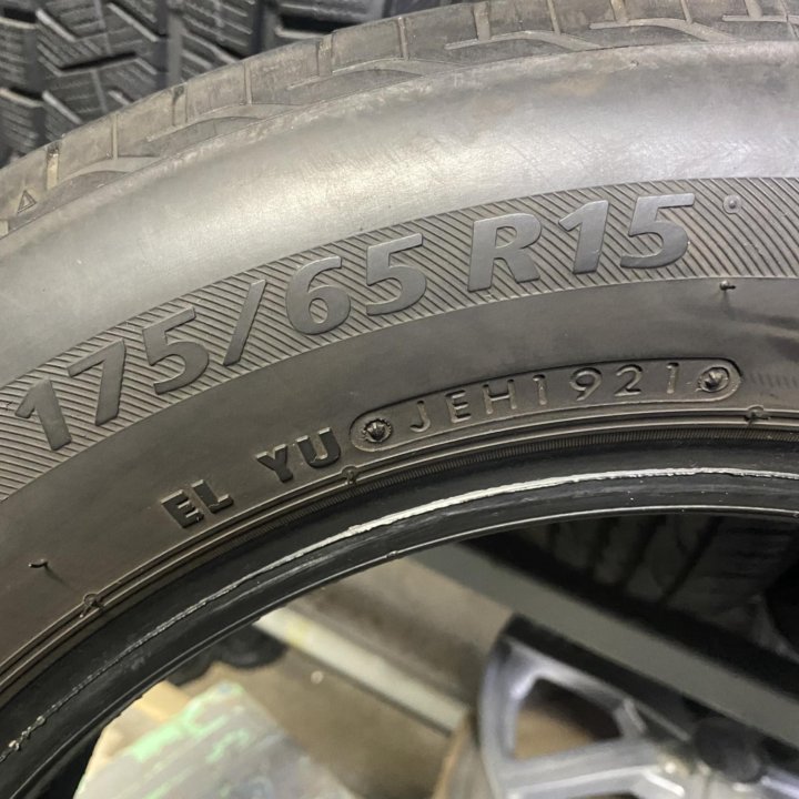 175/65 R15 Bridgestone . Шины из Японии.