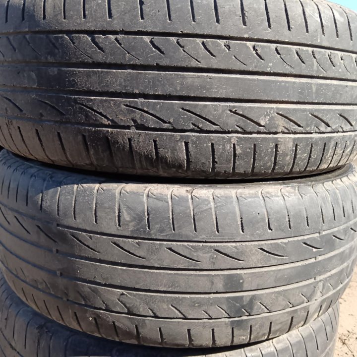 Три летние шины Hankook R16 215/60 Ventus