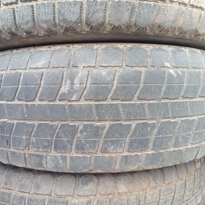 Bridgestone Blizzak MZ-03, 215/60/16