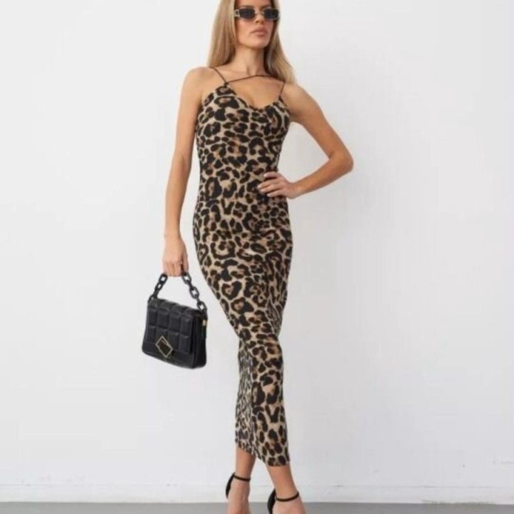 Эффектное платье