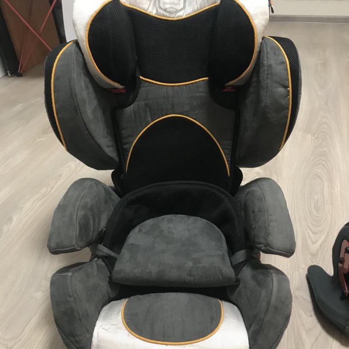 Детское кресло в автомобиль Kiddy comfort pro.