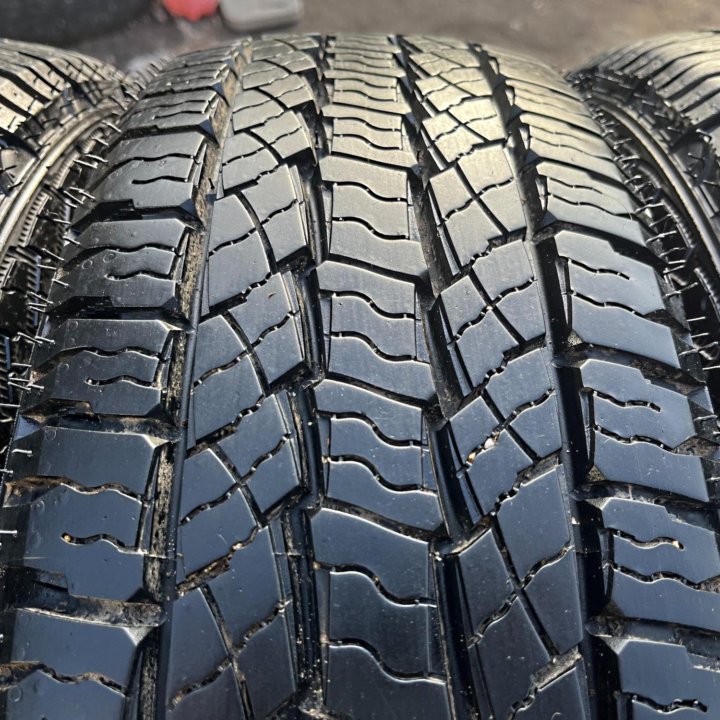 Лето Roadstone Roadian AT 4X4 RA7 205/70 R15 96T