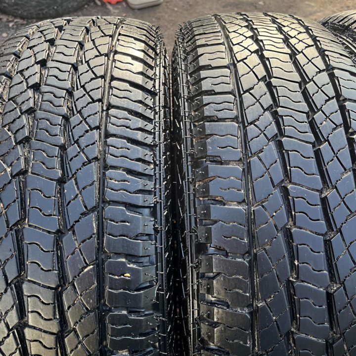 Лето Roadstone Roadian AT 4X4 RA7 205/70 R15 96T