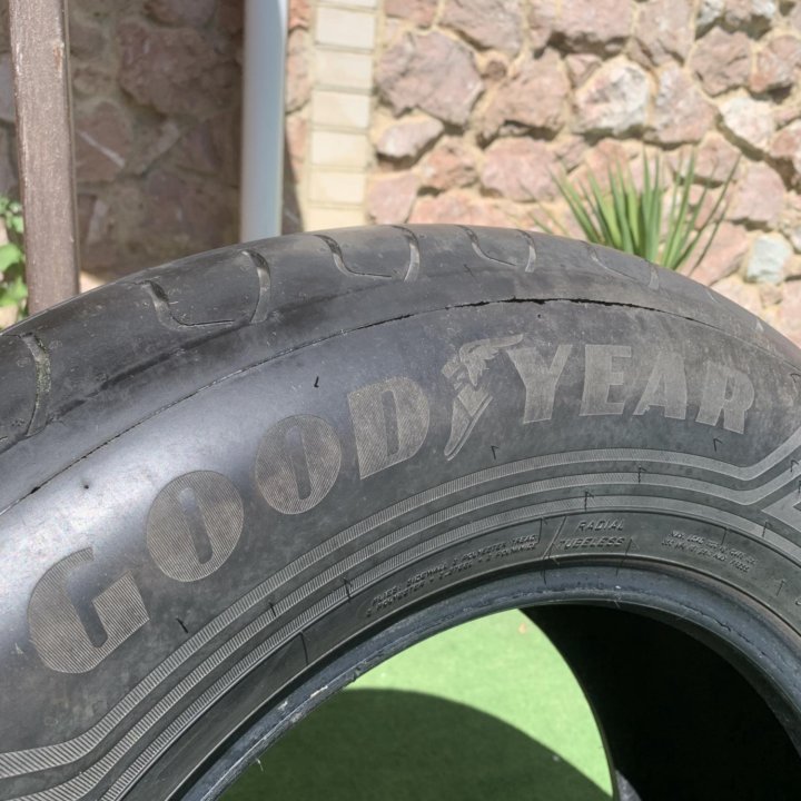 Goodyear Efficient Grip 2 SUV 265/65 R 17 112 H