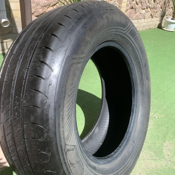 Goodyear Efficient Grip 2 SUV 265/65 R 17 112 H