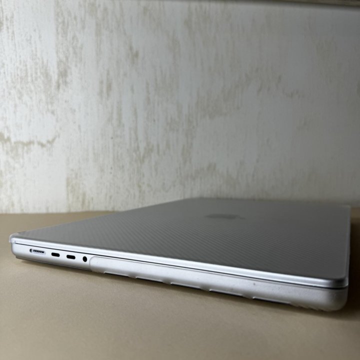 MacBook Pro 16 M1 Pro 512 gb Silver