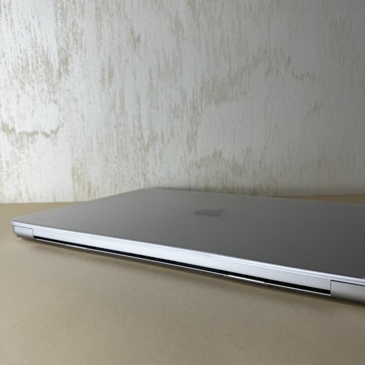 MacBook Pro 16 M1 Pro 512 gb Silver