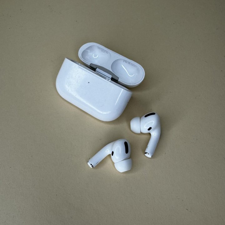 AirPods Pro 1 поколение