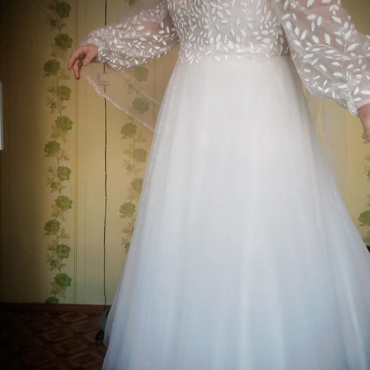 Платье свадебное