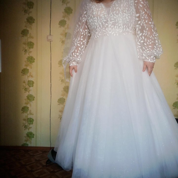 Платье свадебное