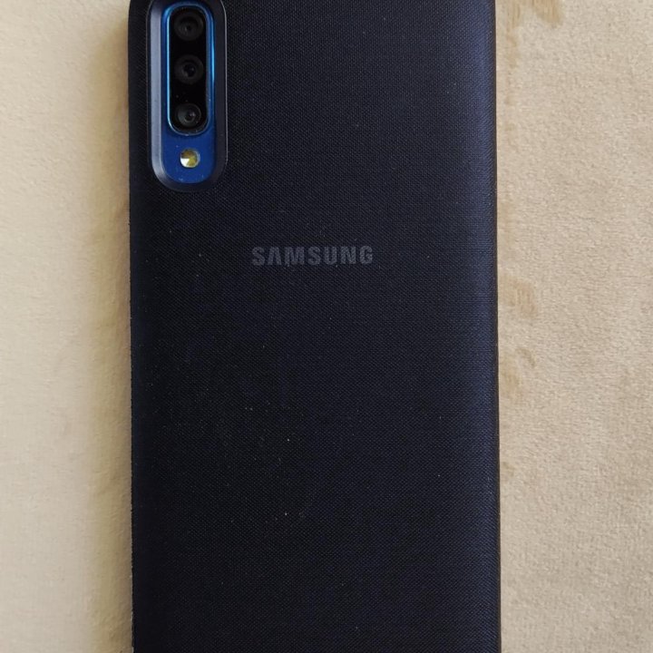 Смартфон Samsung A50