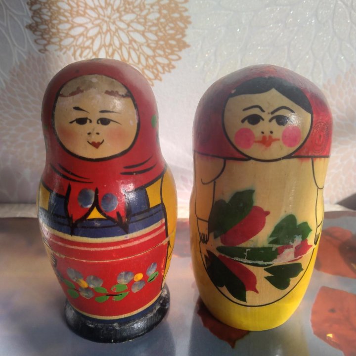 Фигурки матрешек