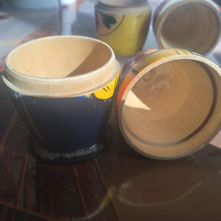 Фигурки матрешек